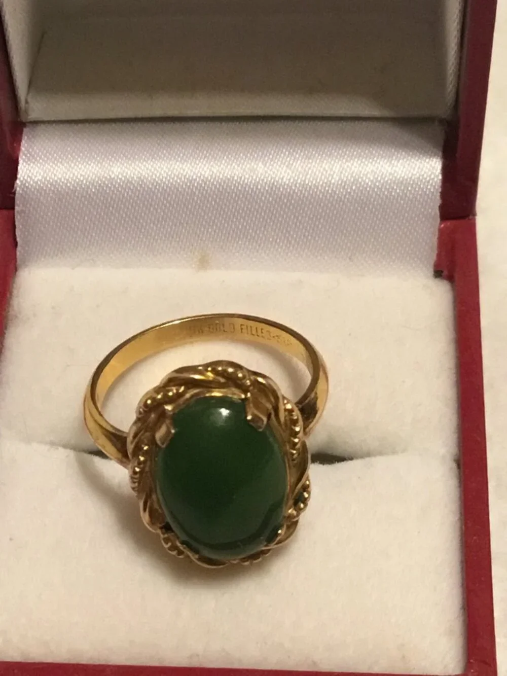 Vintage antique 10K gold filled ring with large oval green stone size 7